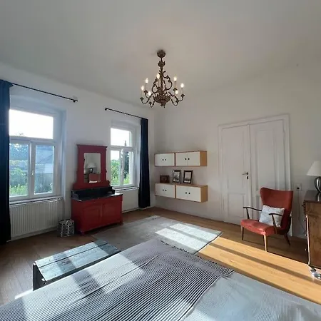 Beletage Johann Strauss * Klosterneuburg