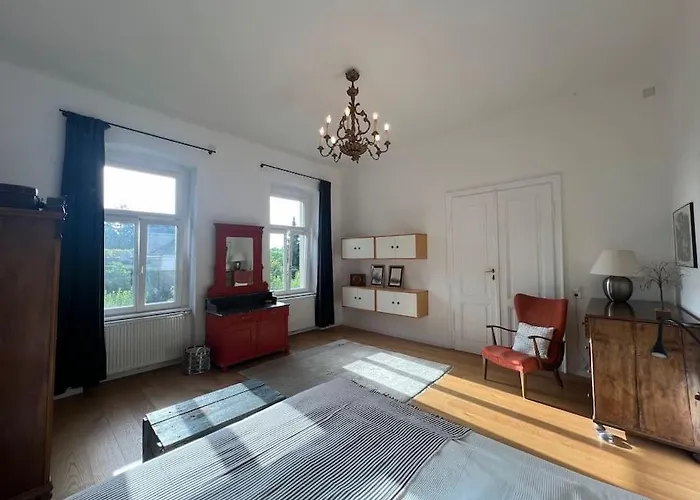 Beletage Johann Strauss * Klosterneuburg